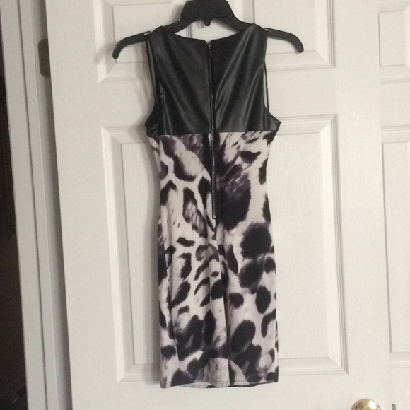 Guess black and white cheetah print dress - Picture 4 of 4
